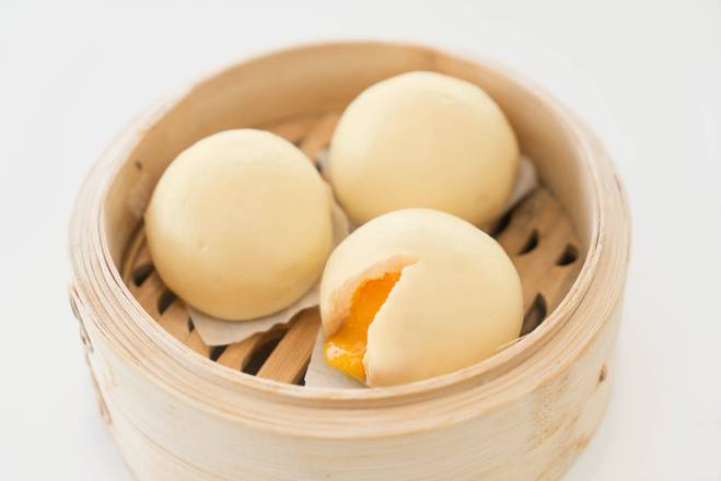 Egg York Custard Buns 流沙包
